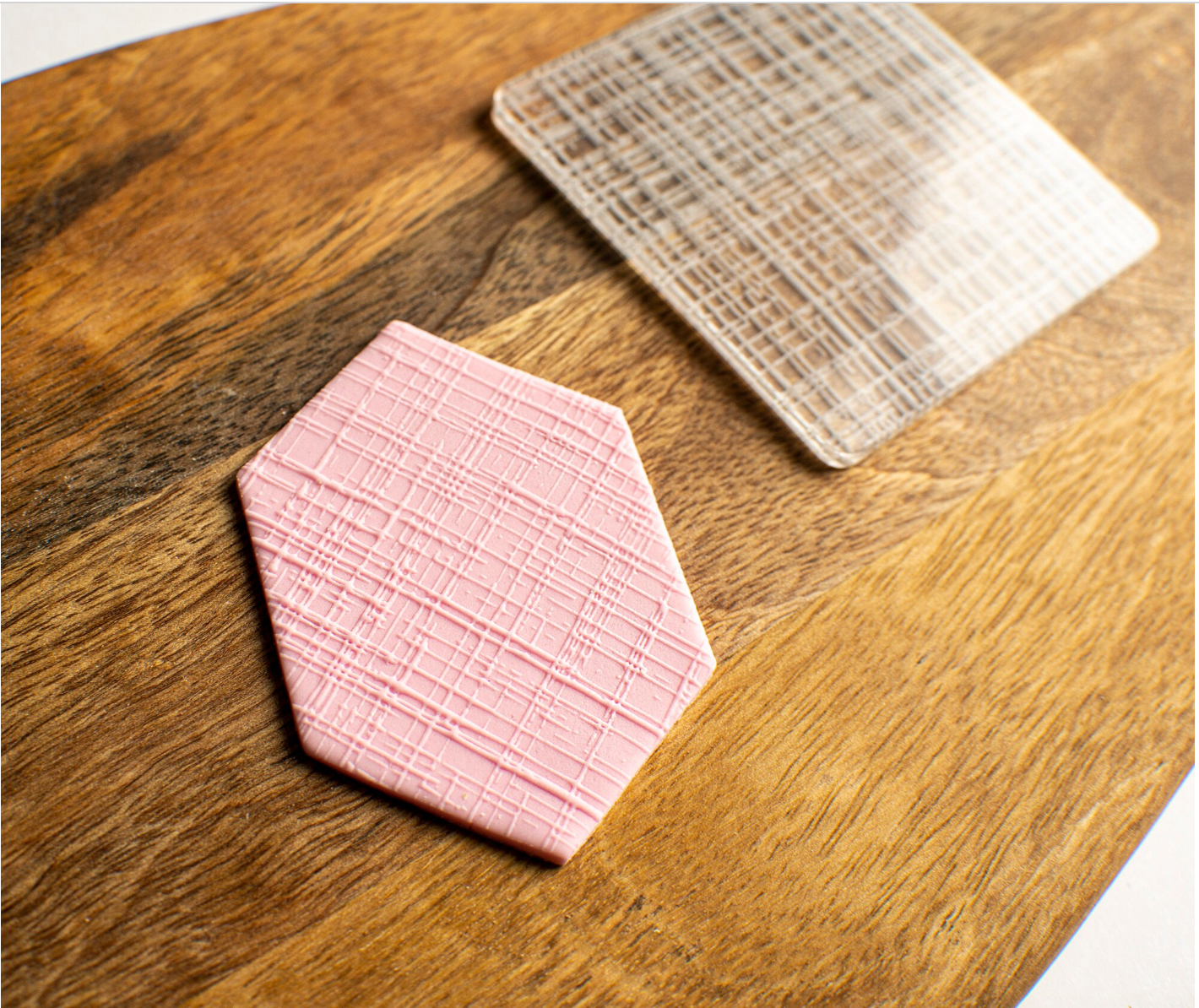 Linen Pattern Fondant Embosser - Harwill & Fox