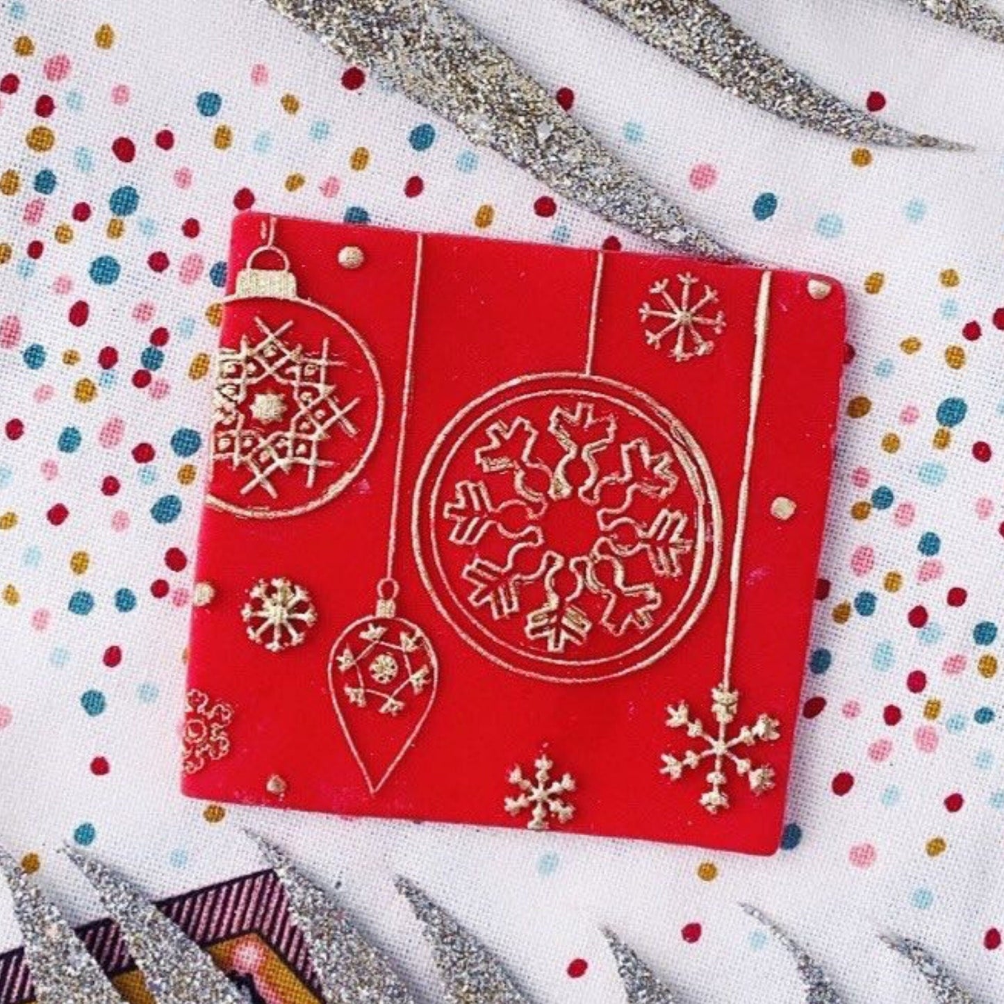 Bauble Christmas Embosser - Harwill & Fox