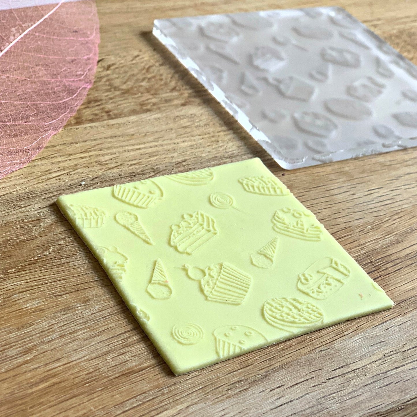 Dessert Pattern Embosser - Harwill & Fox