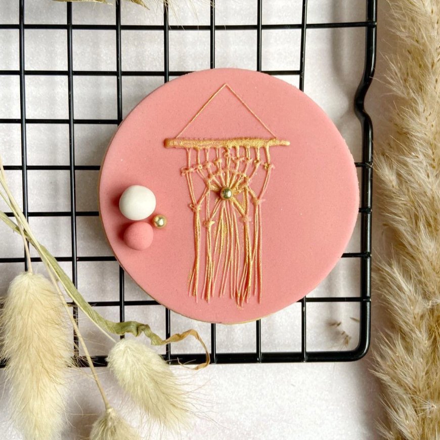 Hanging Macrame Embosser - Harwill & Fox