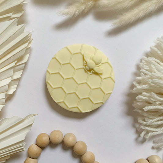 Honey Comb Fondant Embosser - Harwill & Fox