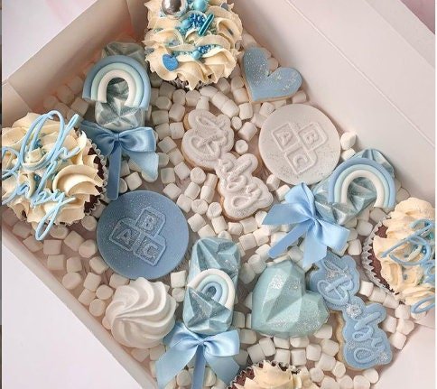 Oh Baby Word Cupcake Charm - Harwill & Fox
