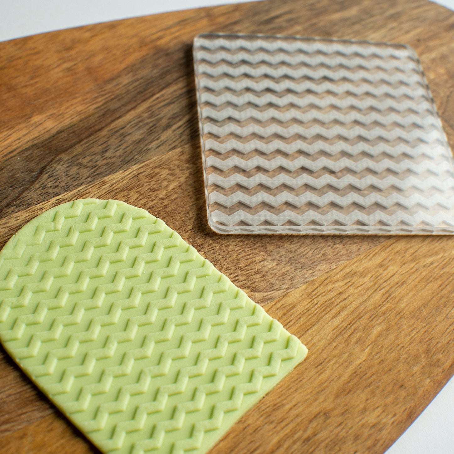 ZigZagPattern Fondant Embosser - Harwill & Fox